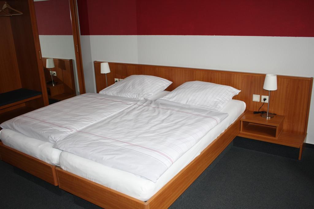 Energie17 Hotell Sarstedt Rum bild