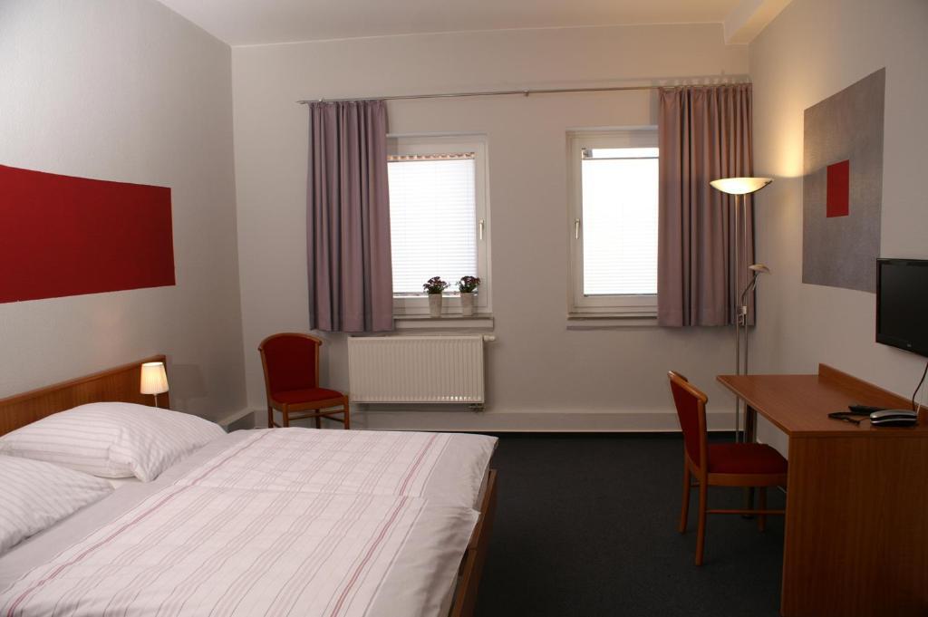 Energie17 Hotell Sarstedt Exteriör bild